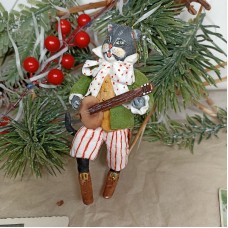 Cat with mandolin Antique Style Spun-Cotton Christmas Ornament Cat with mandolin Antique Style Spun-Cotton Christmas Ornament