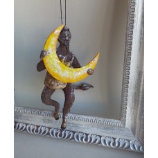 4423